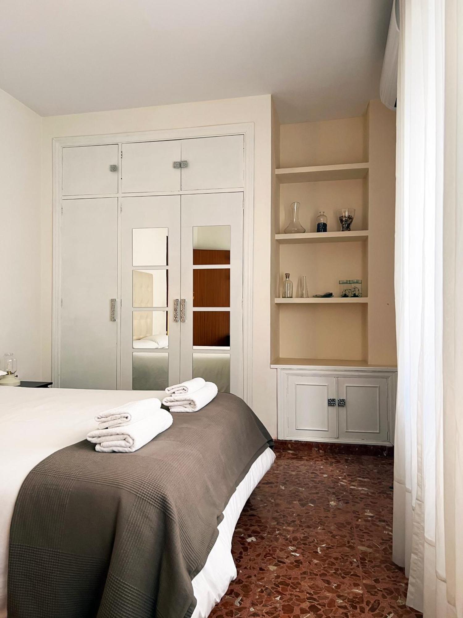 Apartment Wall Center - Aloha Sevilla エクステリア 写真